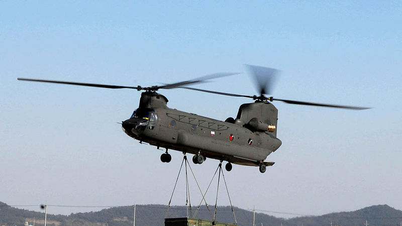 Illustration for article titled Watch This Cargo Helicopter Dropping Another Cargo Helicopter In Flight